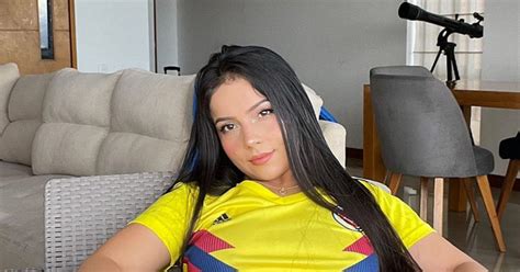 Onlyfans colombian dormida la terminan fallando bien rico.
